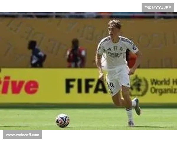 赫伊森攻入西甲处子球，成赛季最年轻进球后卫